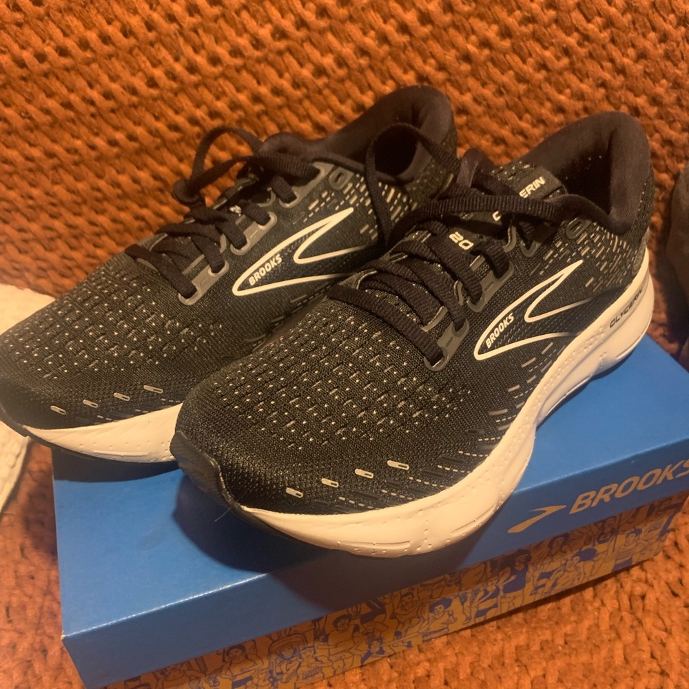 Brooks glycerin 2.0 running shoes women’s 7.5